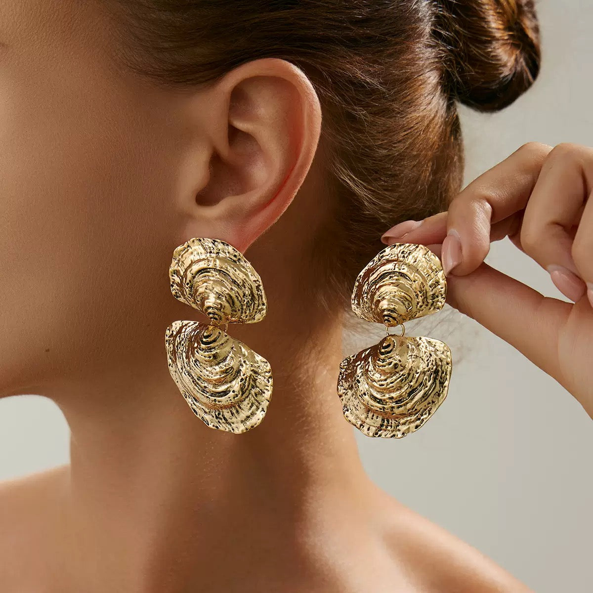 Golden Shell Earrings